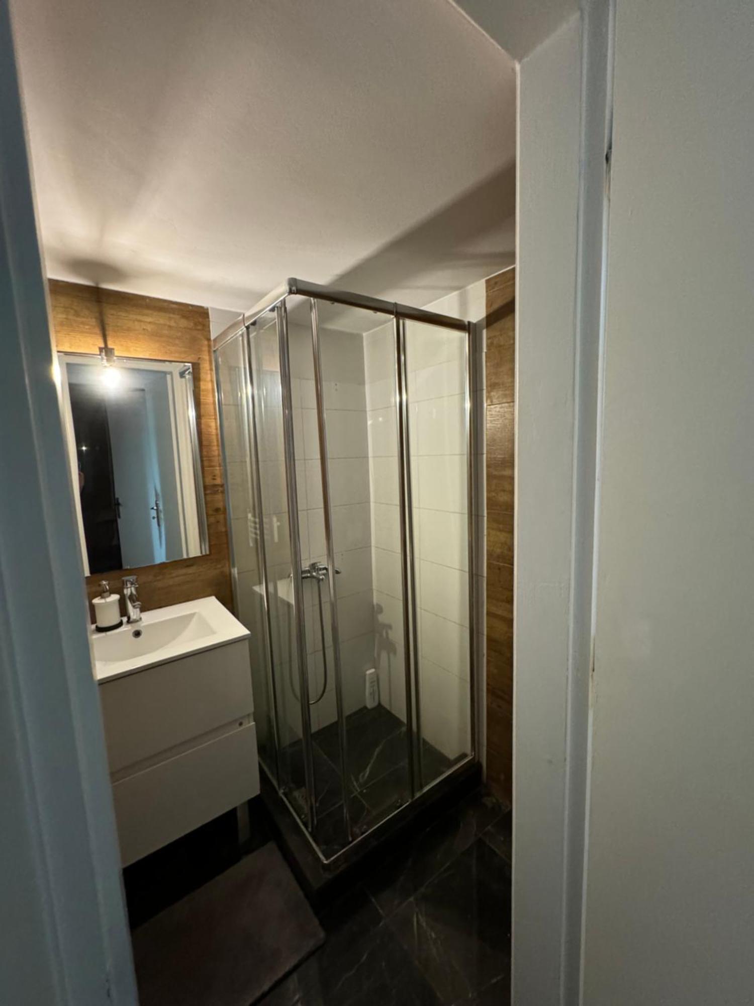 Plaka Quiet Apartment เอเธนส์ ภายนอก รูปภาพ