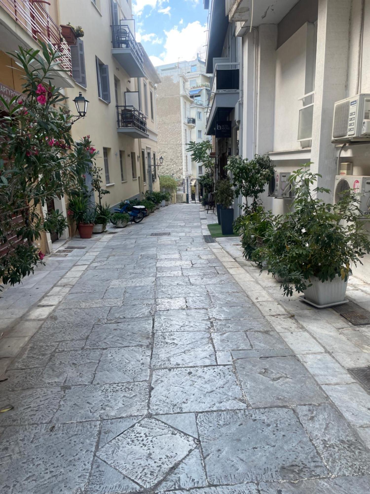 Plaka Quiet Apartment เอเธนส์ ภายนอก รูปภาพ